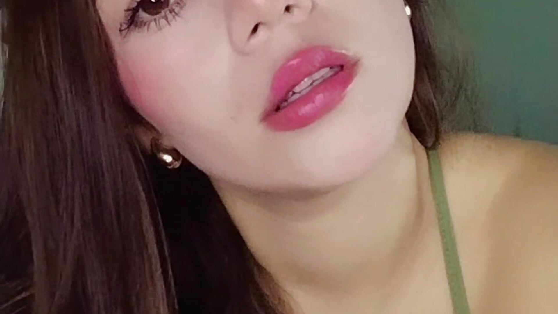 Pretty face 😻😈 - vidéo du modèle de showcams Paris_Harrison4