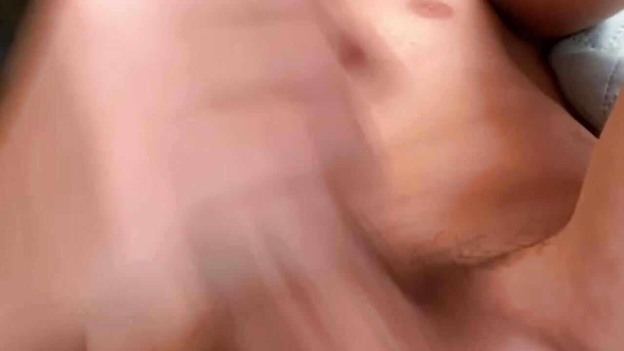 C5313599-B515-4216-B3AC-7C7C676B3660 - video by elfernh cam model