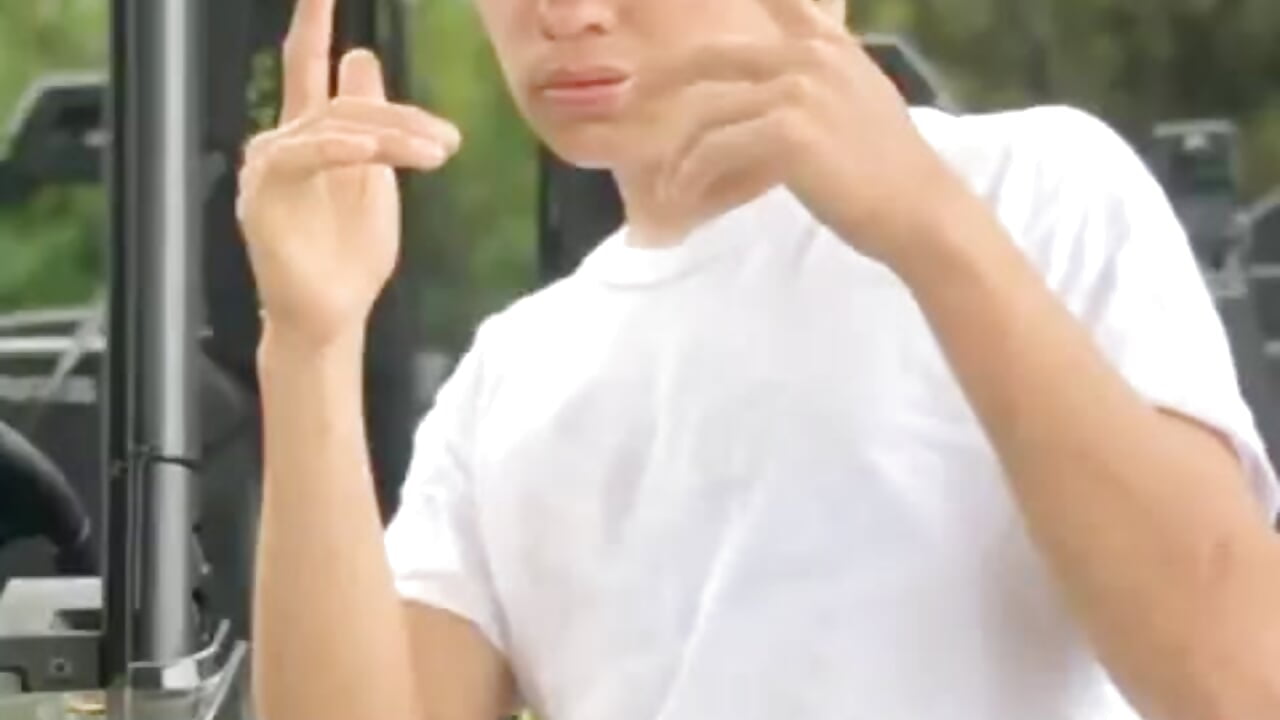 fd9fbb561ccf431ab170e6a4431a0c9a - video by elfernh cam model