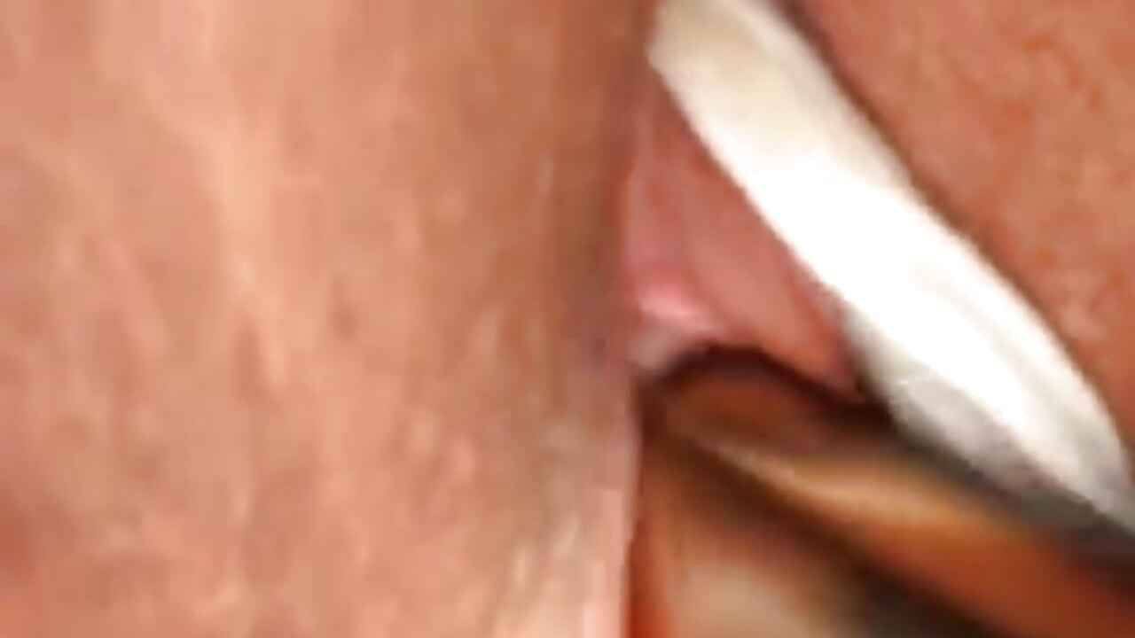 Wet pussy - video by naughtyslut2425 cam model