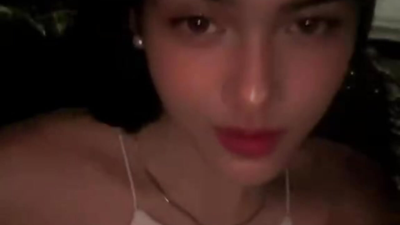 Vídeo em tendência de modelo na câmara asian_slutt143 1799