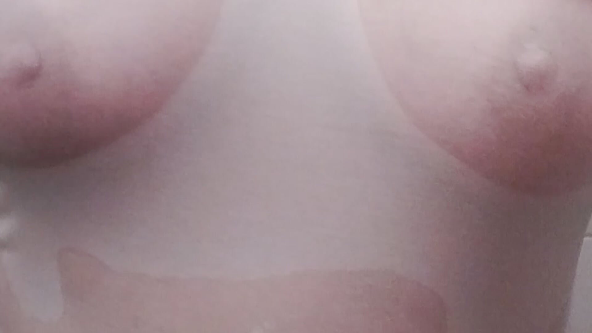 Shower Boobs 🫦 - فيديو من MiraCaramel موديل الكام