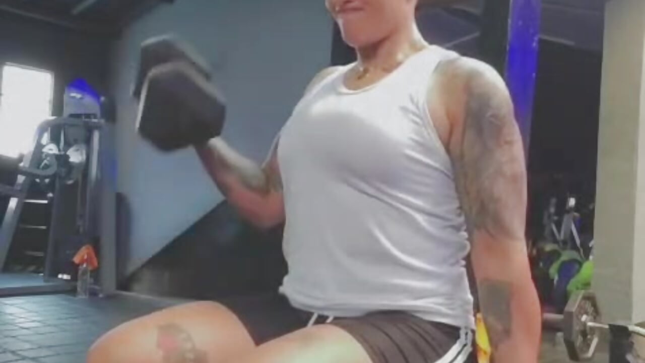 A BIT OF MY GIM ROUTINE - video by KAROLLJONES1 cam model