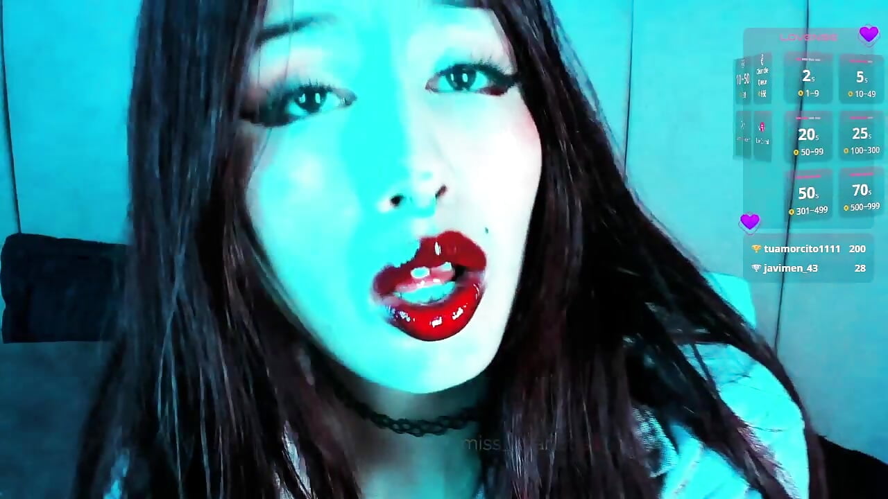 charlottet - відео від вебкаммоделі Miss_Charlottet