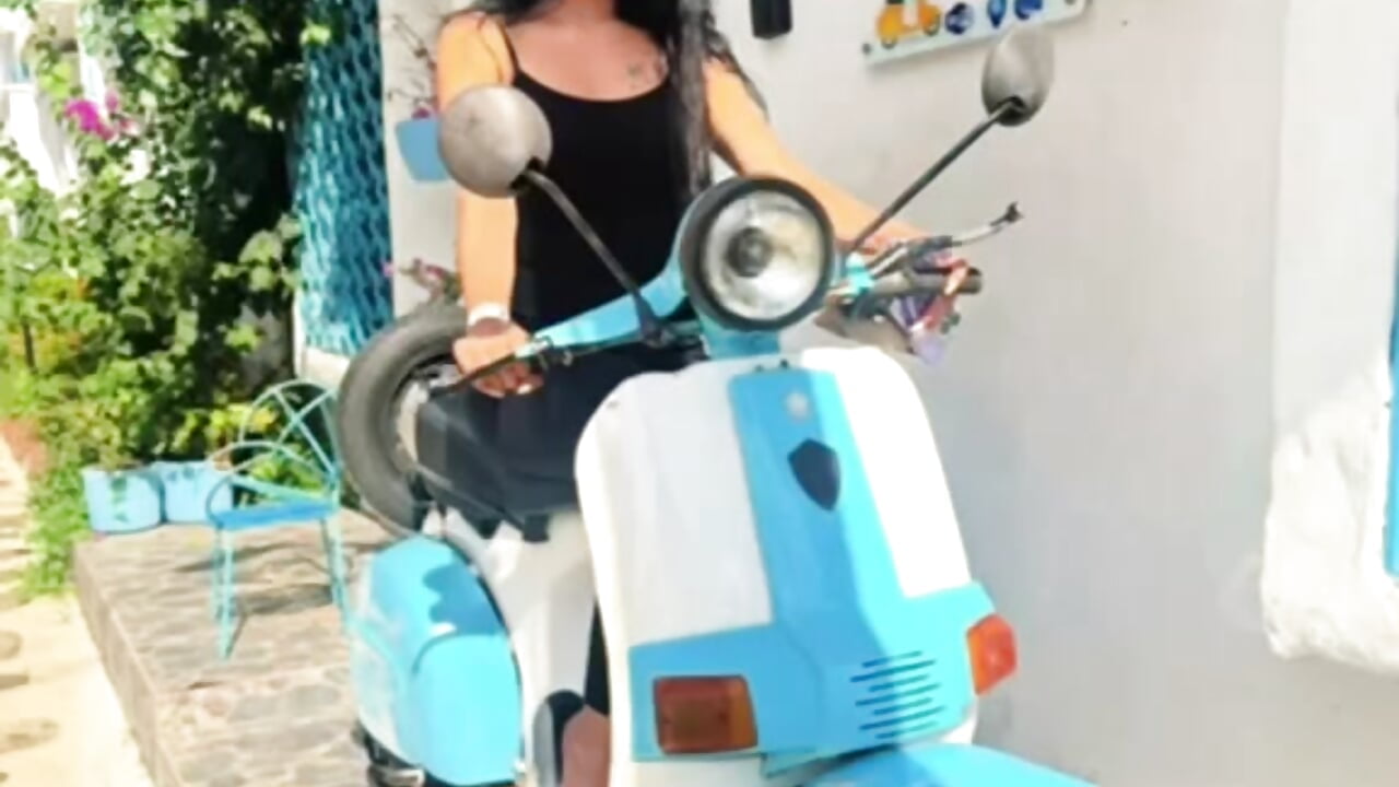 I got to know Santorini and Hacienda Naples - vidéo du modèle de showcams Miss_Charlottet