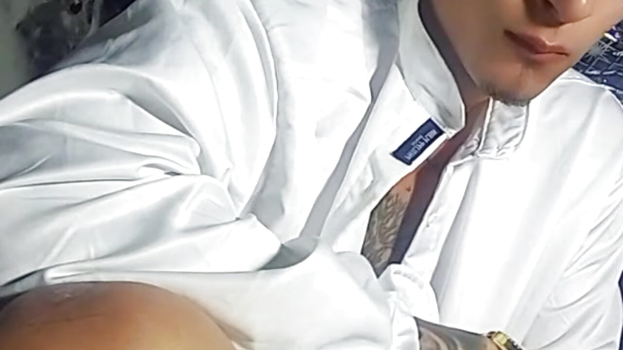 1000178909 - video van crisrummer cam-model