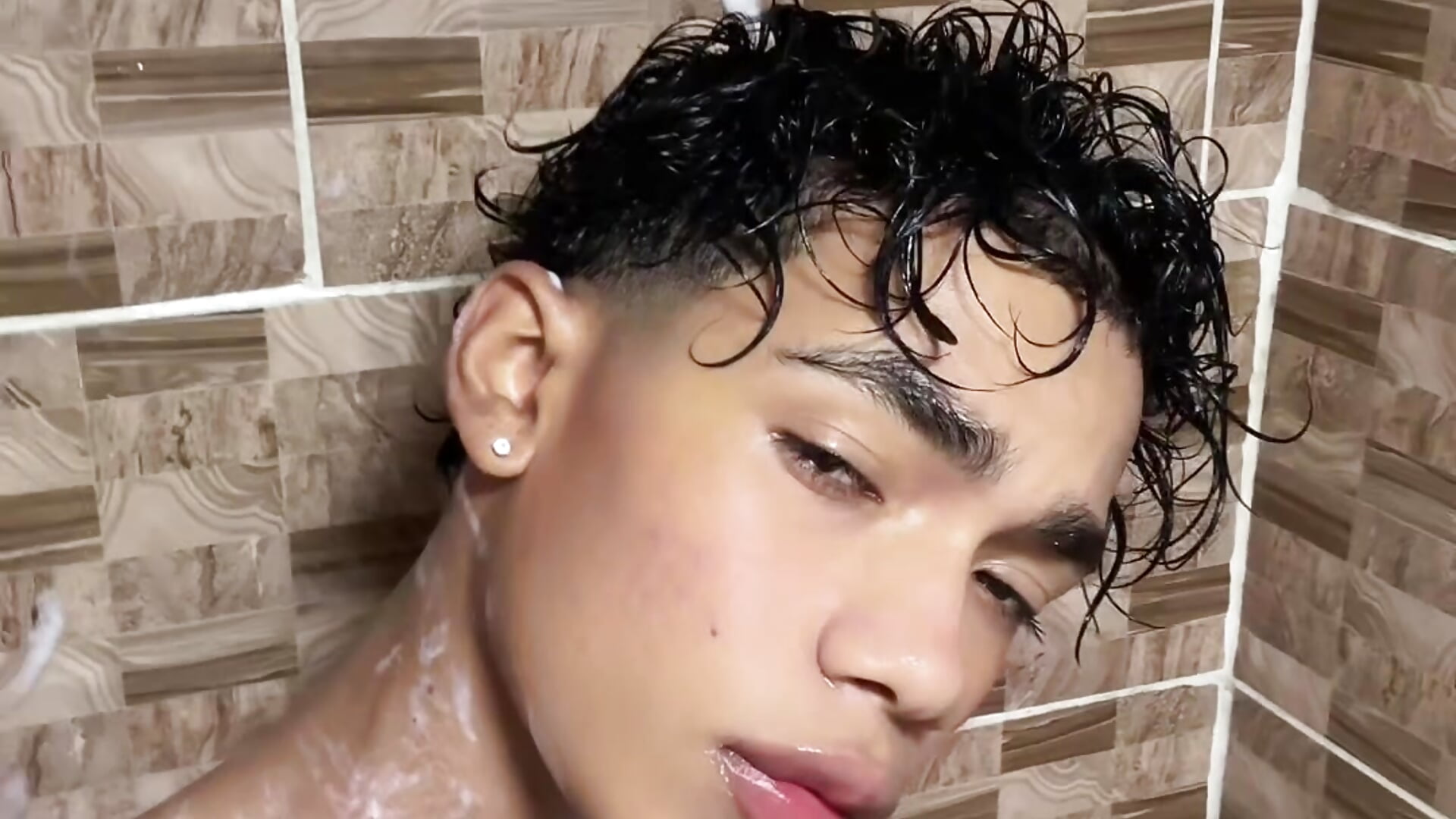 Ummm😍 – video modela na kameri AlanCutee