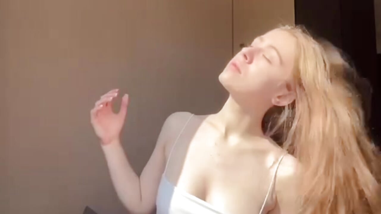 Im cutie - video by teasememore cam model