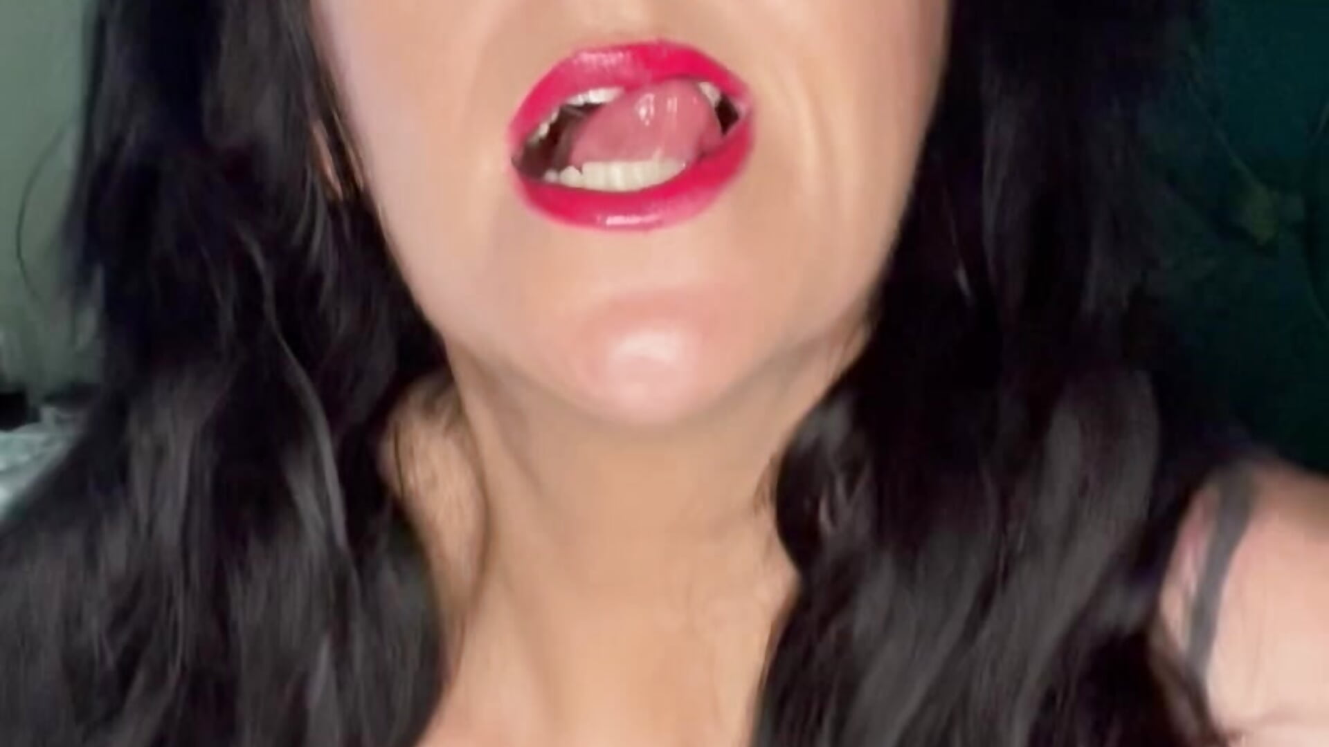 Getting ready for you 😘 - video by XxxLilith