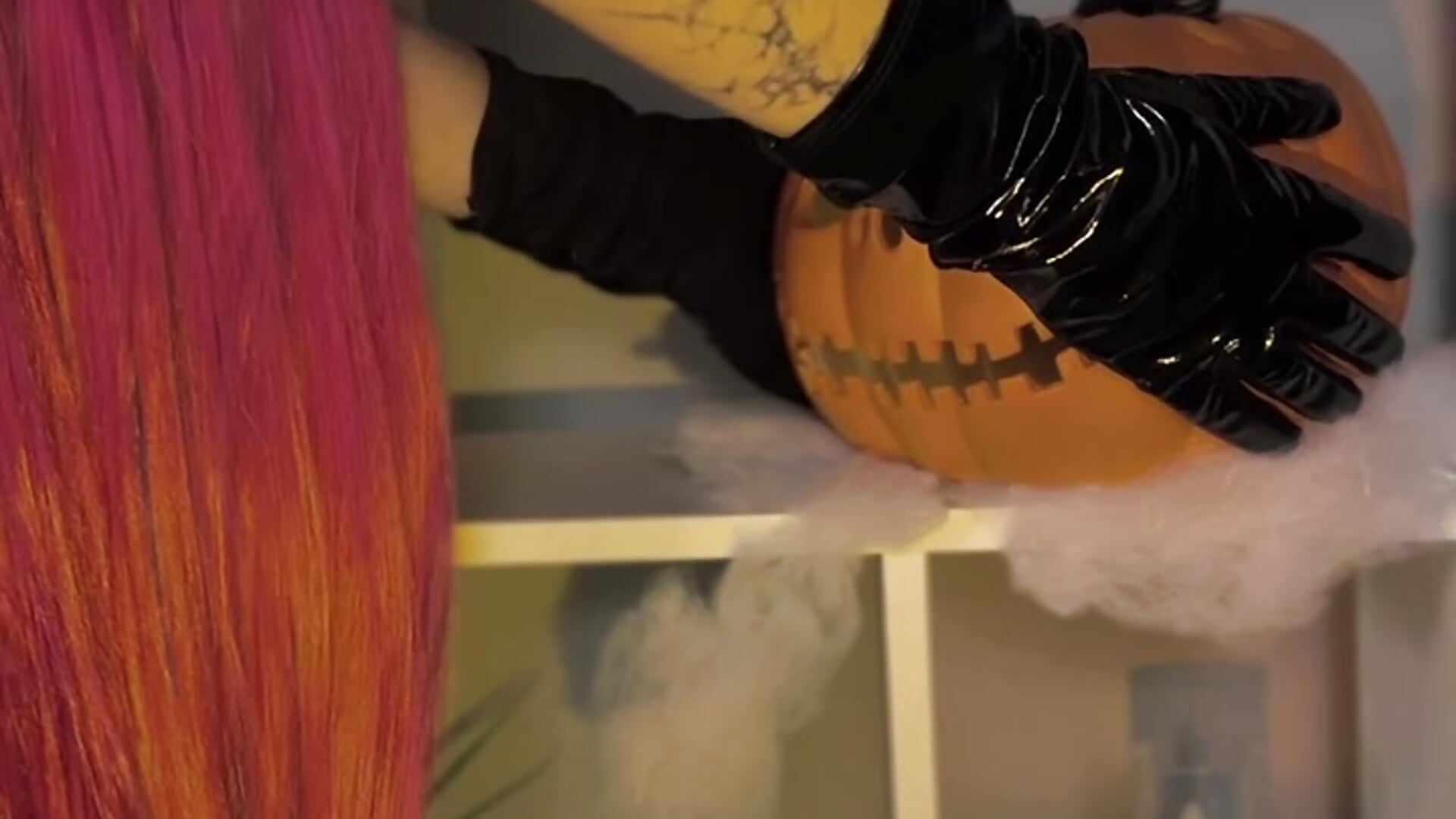 Do you like Halloween?🎃 - vidéo du modèle de showcams AnoraDark