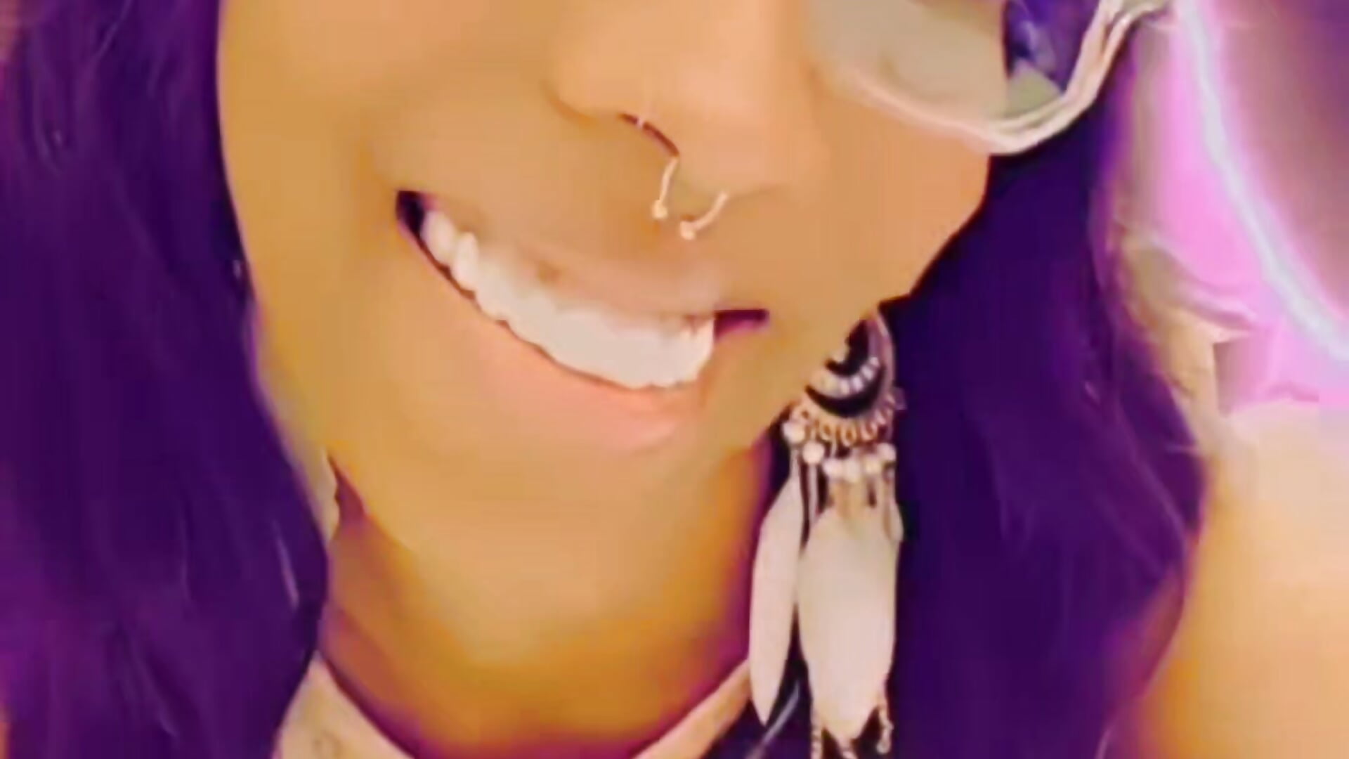 1000004828 - video by alys_at_college cam model