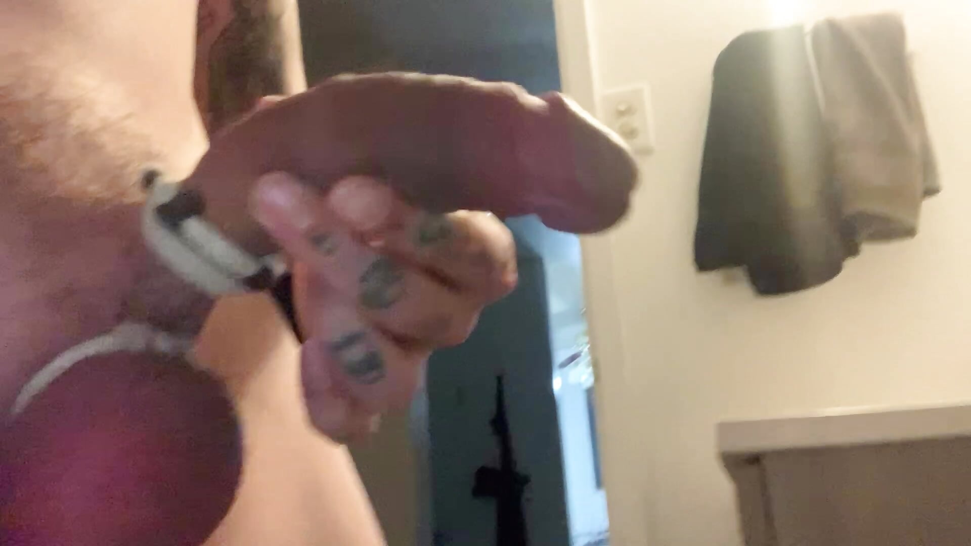 Play with my dick in the bathroom urinate Evacuate - วิดีโอโดย Longue-dick8-5 โมเดลแคม