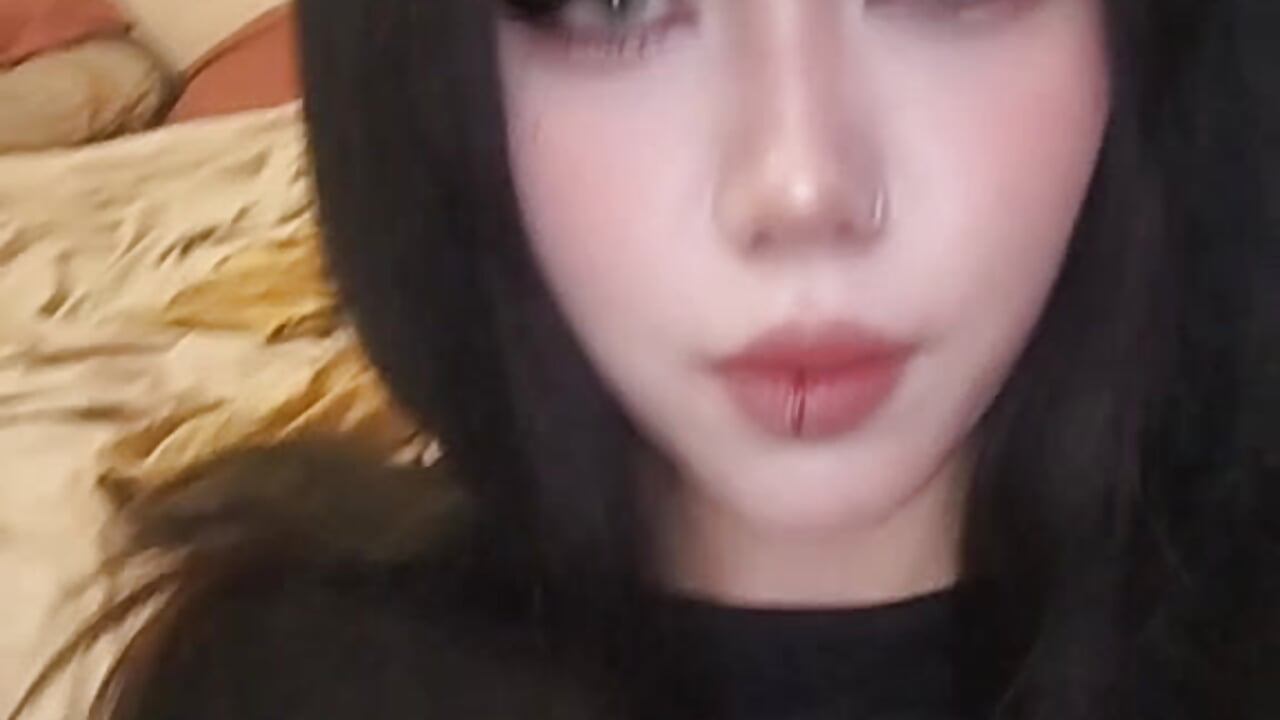 flex🖤💜 - video by PhyllisSanchez cam model