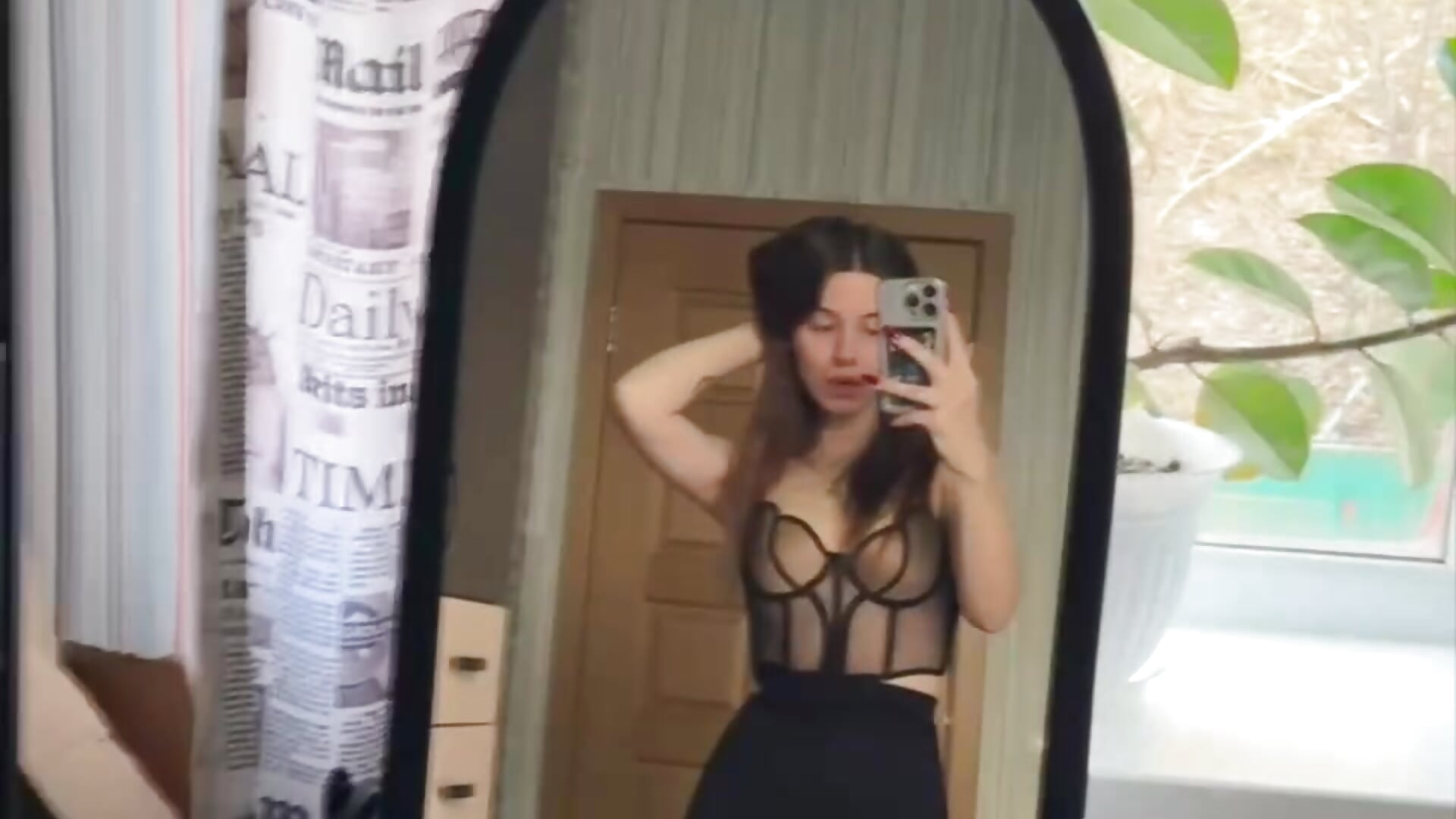 Enjoy the view and my dress - video by BonnieWalton cam model