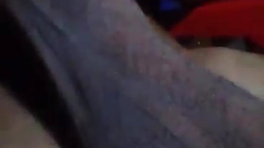 Primeira gozada em vídeo - video by mpyetroxxx cam model