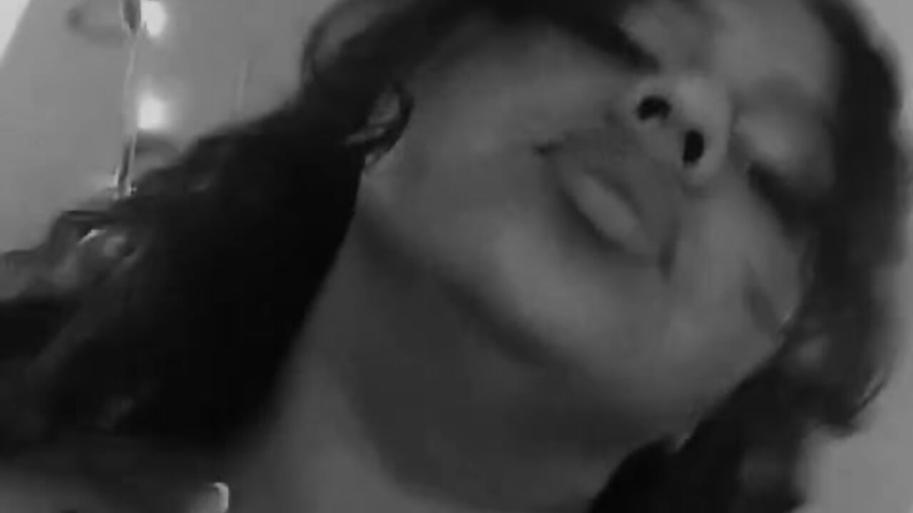 black and white  🤍🖤 - video by CloeStron cam model