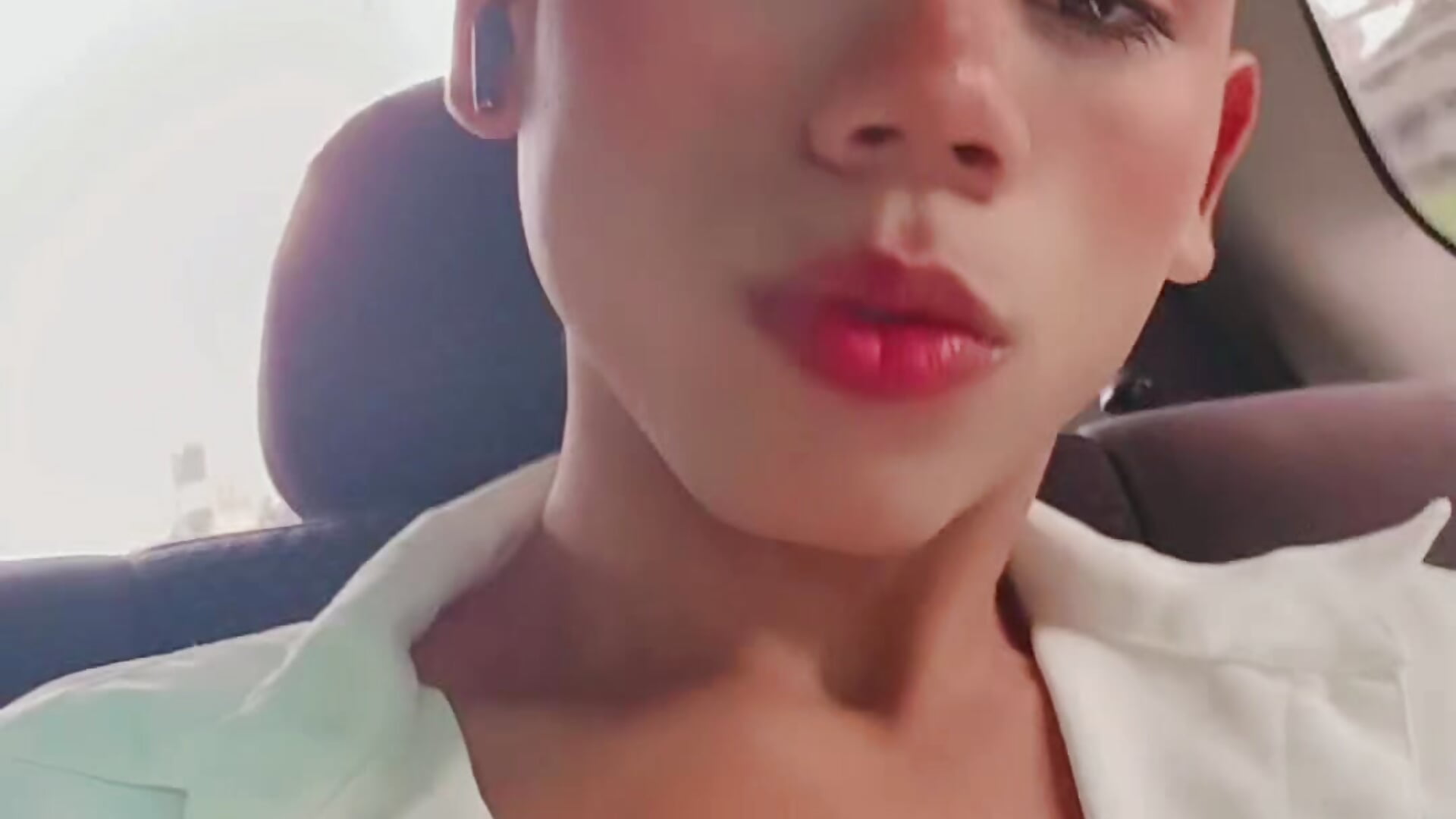 1000243845 - video by FunJade cam model