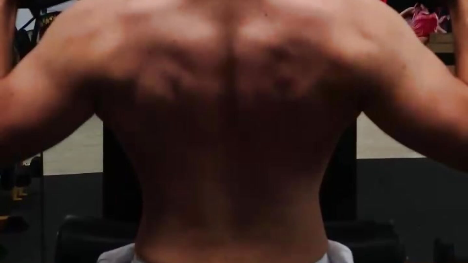 training day - video by Julian_Mercier cam model