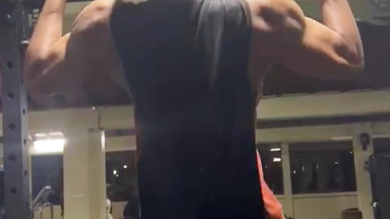 I need someone to scratch my back - Video von RickyEbony Cam-Model