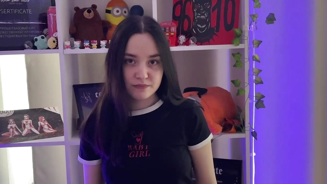 vaping⋆ ˚｡⋆୨♡୧⋆ ˚｡⋆ - video by AriaVice cam model