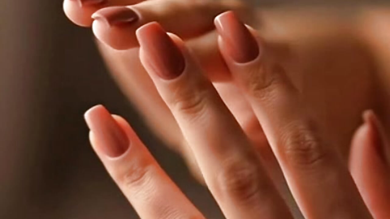My sexy manicure ✨ - video oleh model kamera heluejamil