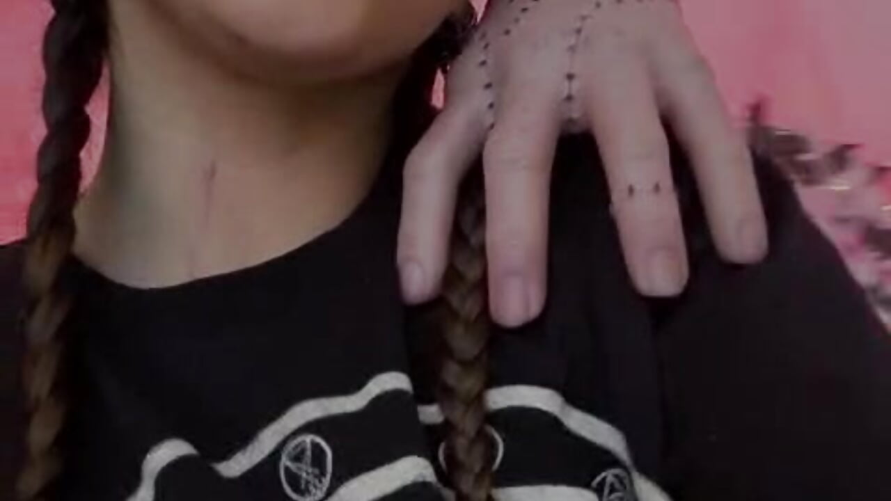 TIM BURTON IS HERE! 🥵 - JulianaCarter 캠 모델의 동영상