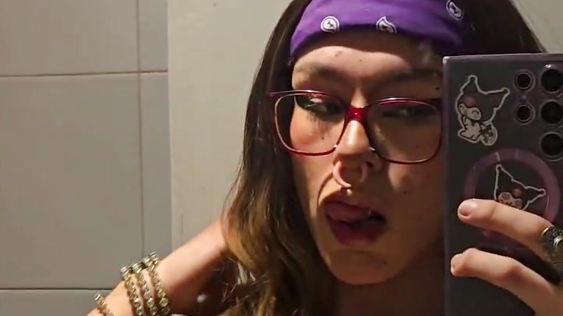 Hello 🌺 - video by Dark_nina_ cam model