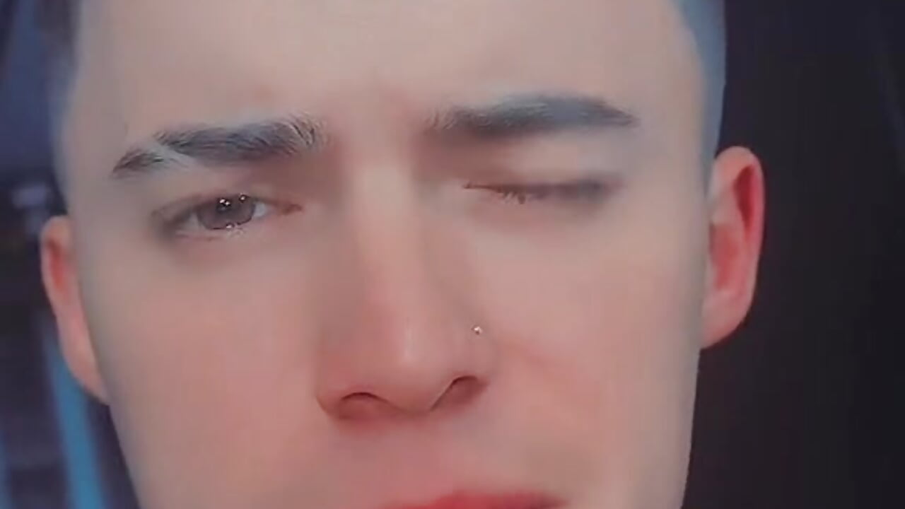 WhatsApp Video 2025-06-24 at 2,40,25 PM (1) - video od modelky/modela Ken_bigcock77