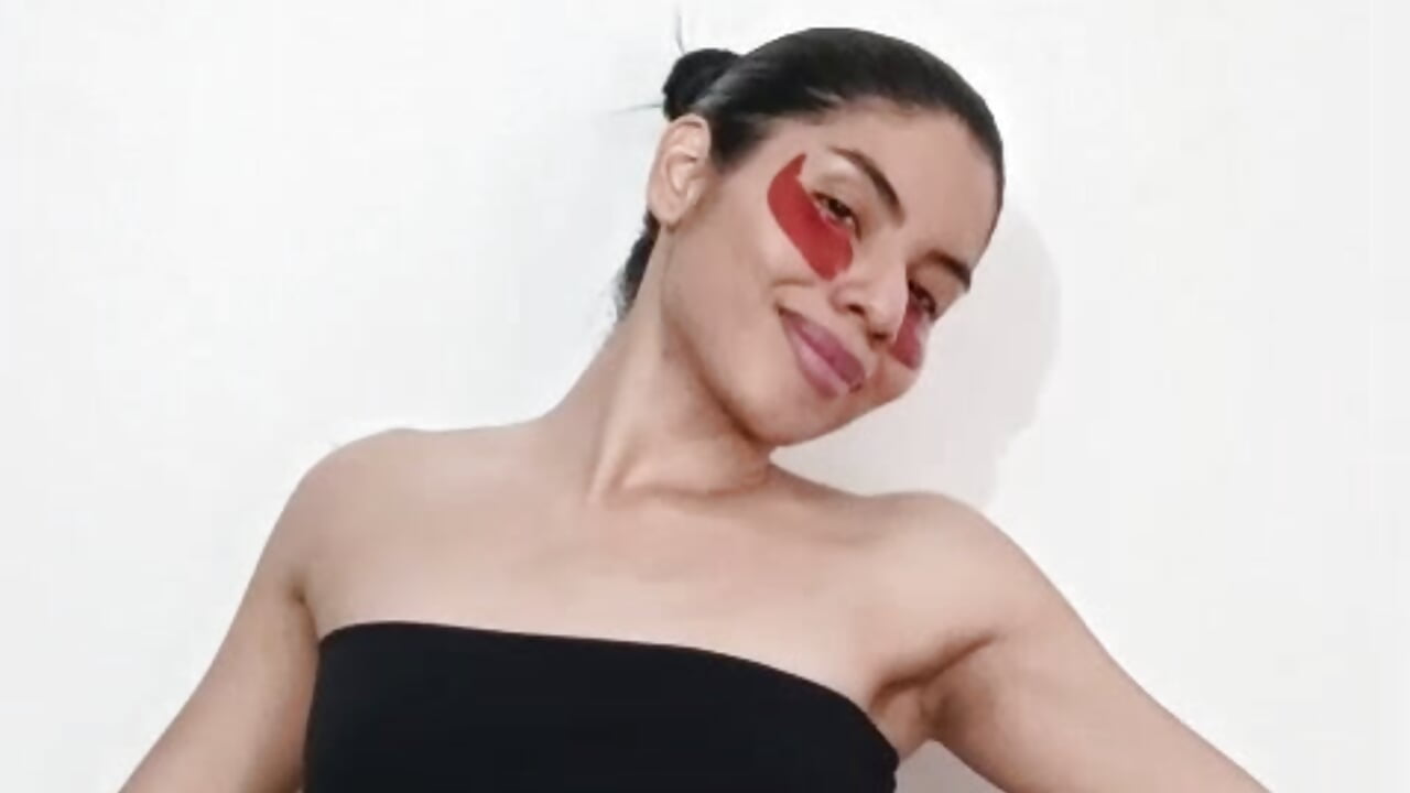 Slow Motion! ♥ - video by naia_cox cam model