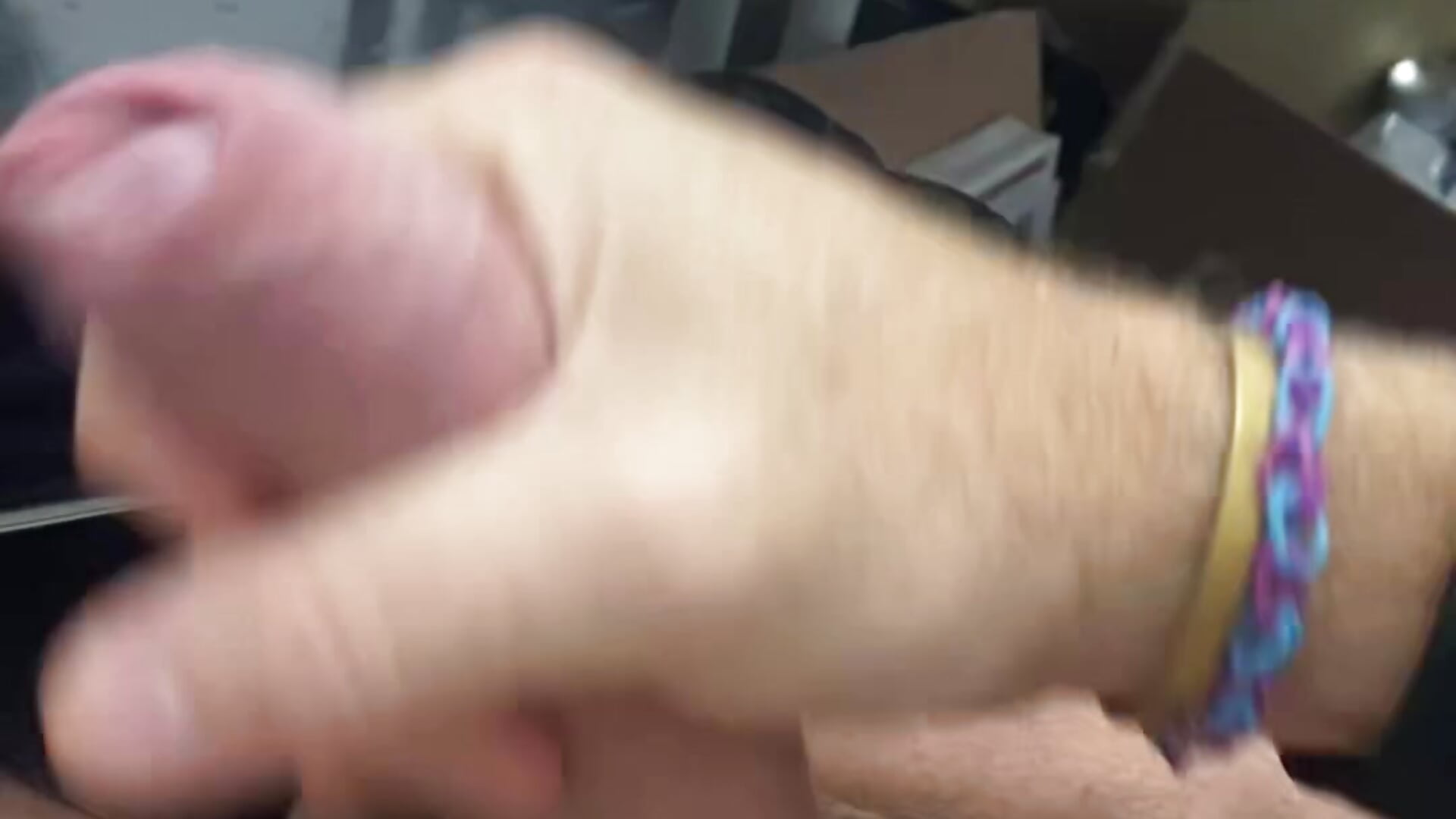 A1D75D93-FF08-4348-ADC2-3717DDA8B77C – video modela na kameri bilf1978