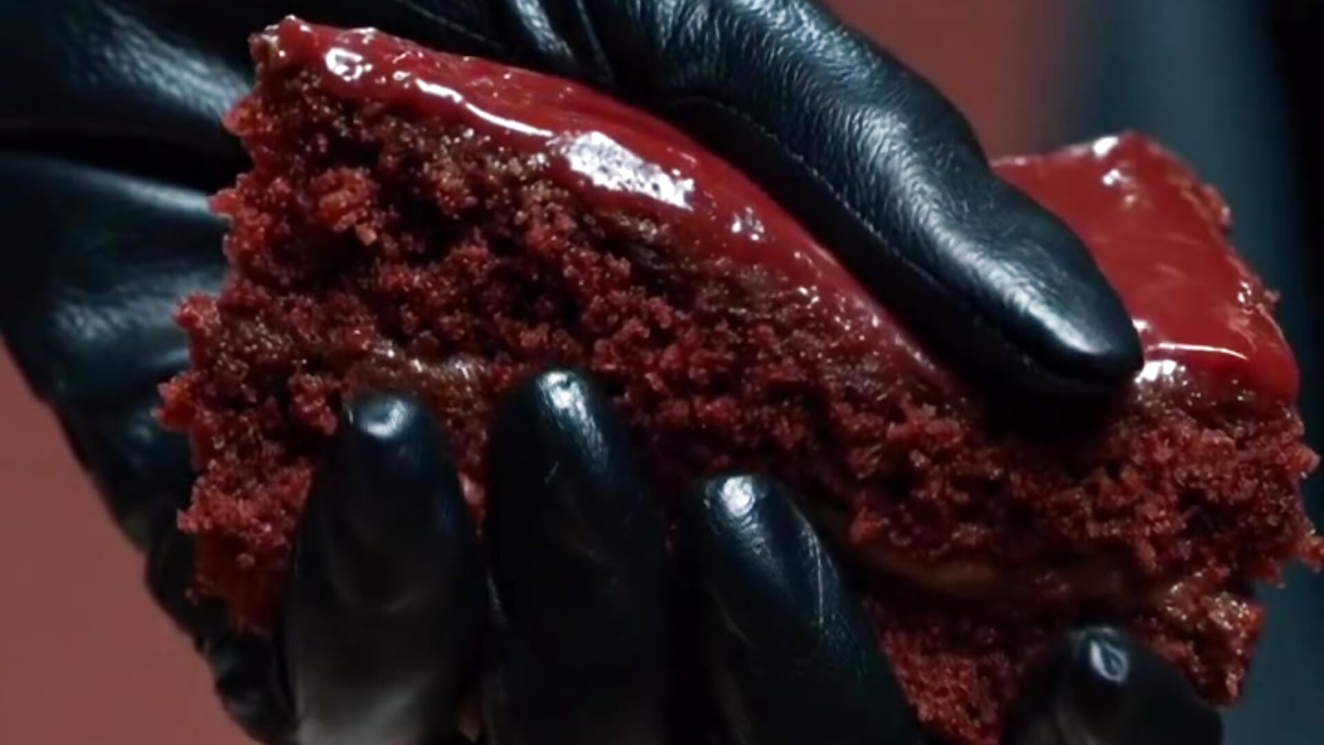 The cake 🍰😈 - video di bigJuicyPussy modella di cam