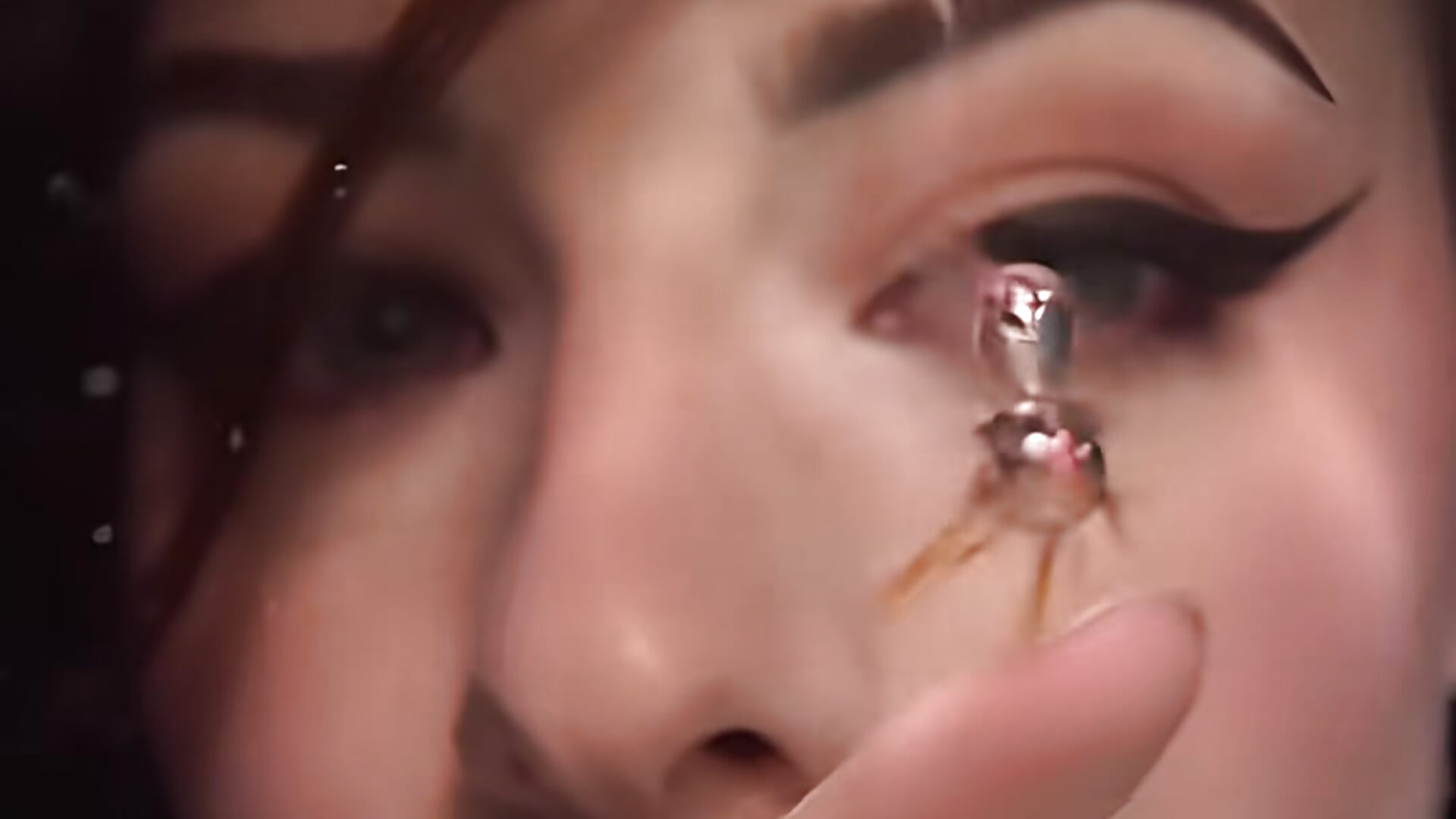 Small fish 🐟 - video di bigJuicyPussy modella di cam