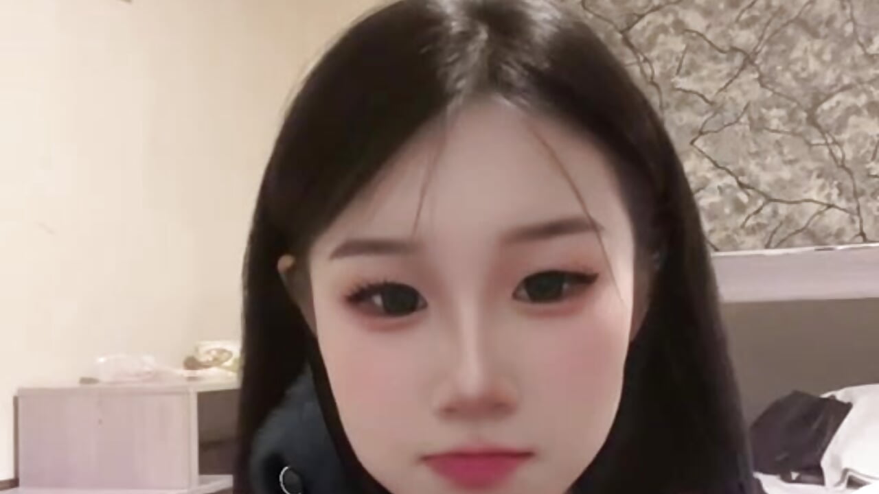 bb704d4a64bfe29b6890da798c192549 - video by zxmplmm cam model