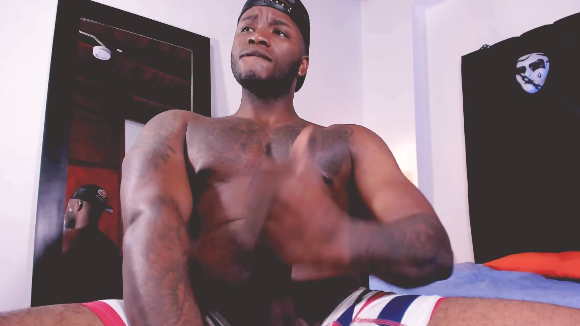 HOTTIE CUM FOR U !! - video by chrstian_lewis1 cam model