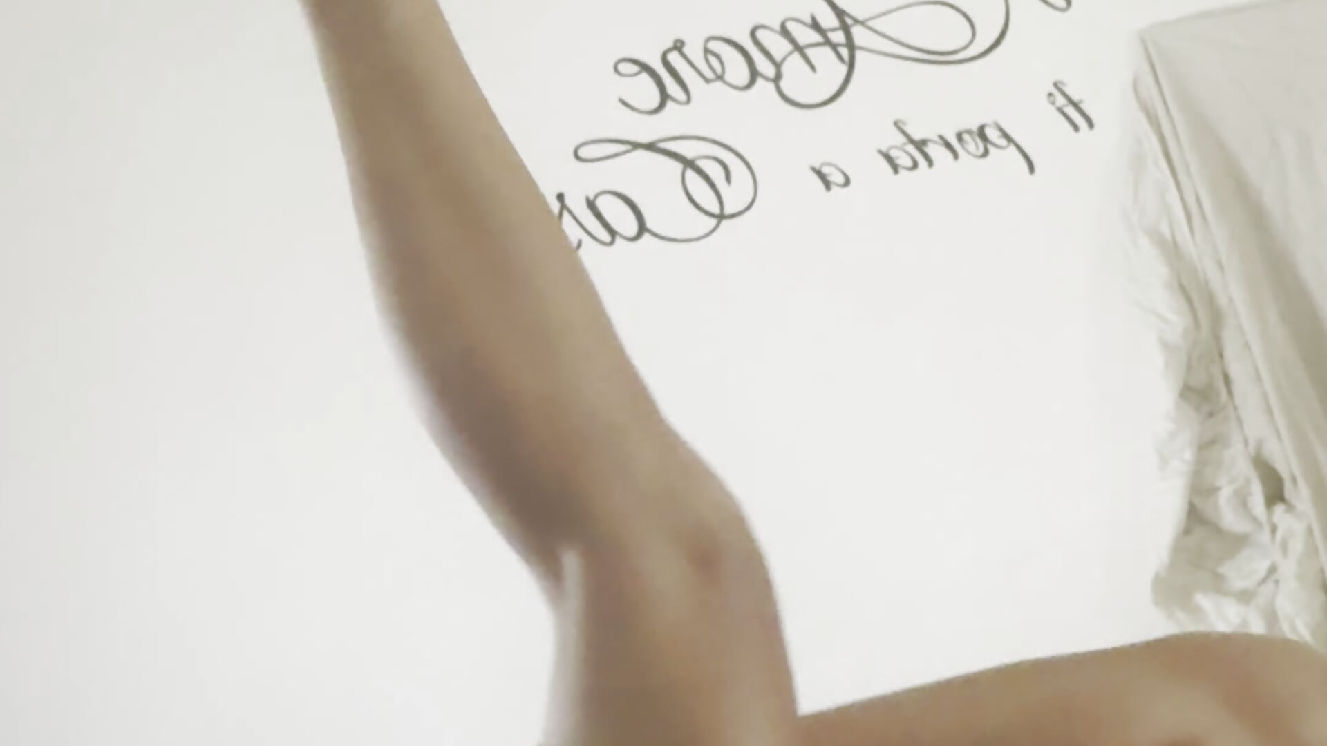 Legs 😍💦💦💦 un piccolo assaggio di tutto quello che potrete avere…. - vídeo de la modelo de cam amalia202555