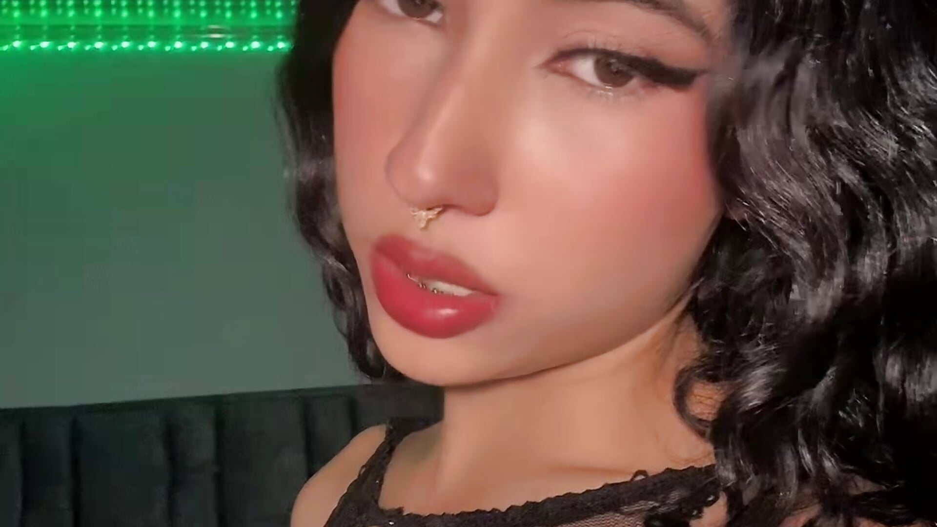 Mi beautiful face - video by keith_russo cam model