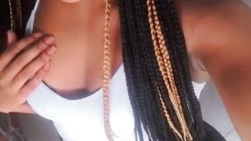 Ojitos - video by Kyusca cam model