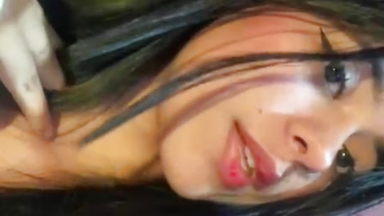 Beautiful lips - video by _alice1 cam model