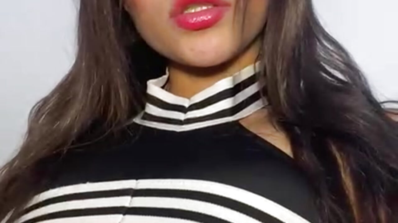 The best combination of sensuality and intelligence - video của người mẫu cam Hannacooper3