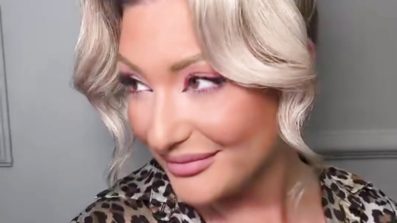 sexy lool - video by Blondie_Sasha cam model