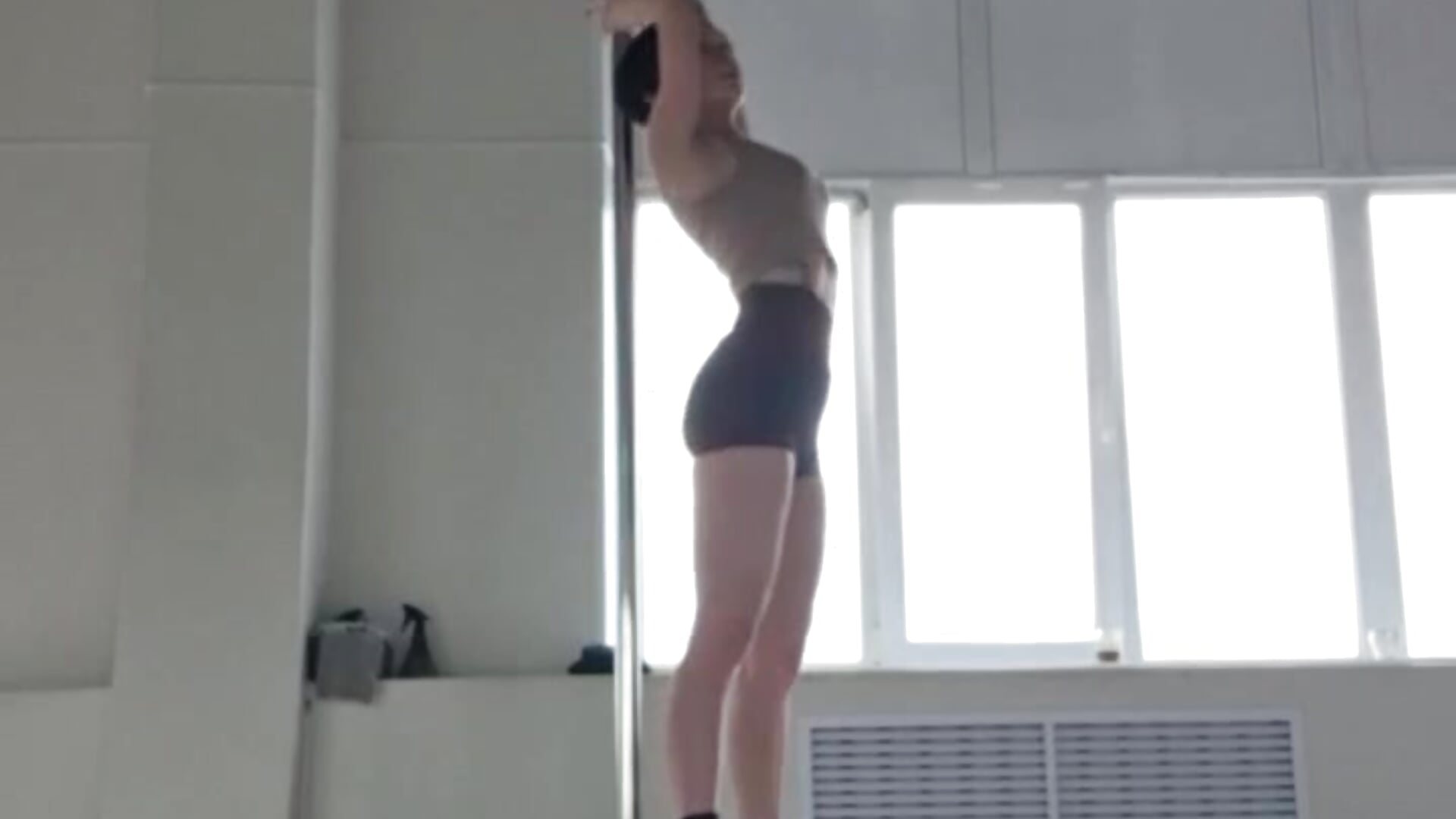 pole dance