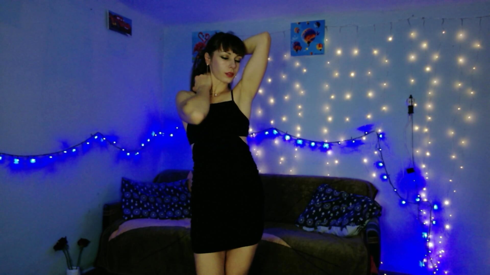 grace in a black dress - weet_Lady_Selin 캠 모델의 동영상