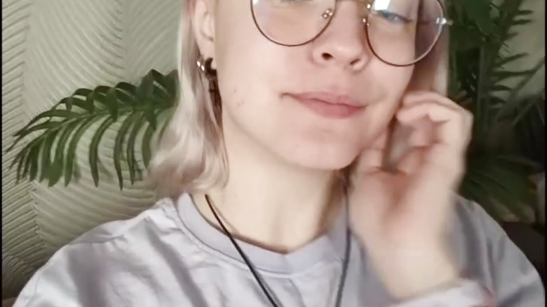 Hello handsome, how are you? - video by EdaKirkIin cam model