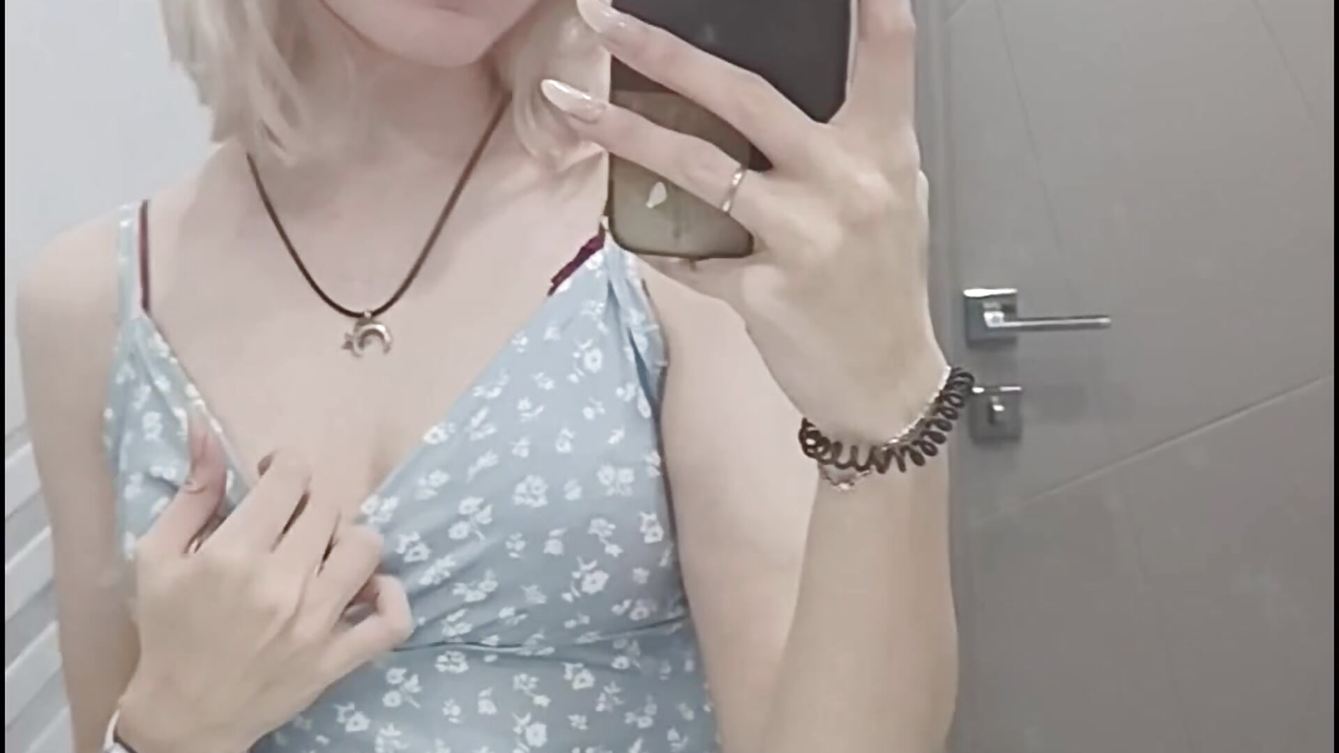 I'm so relieved, I look so beautiful in this dress. - video by EdaKirkIin cam model