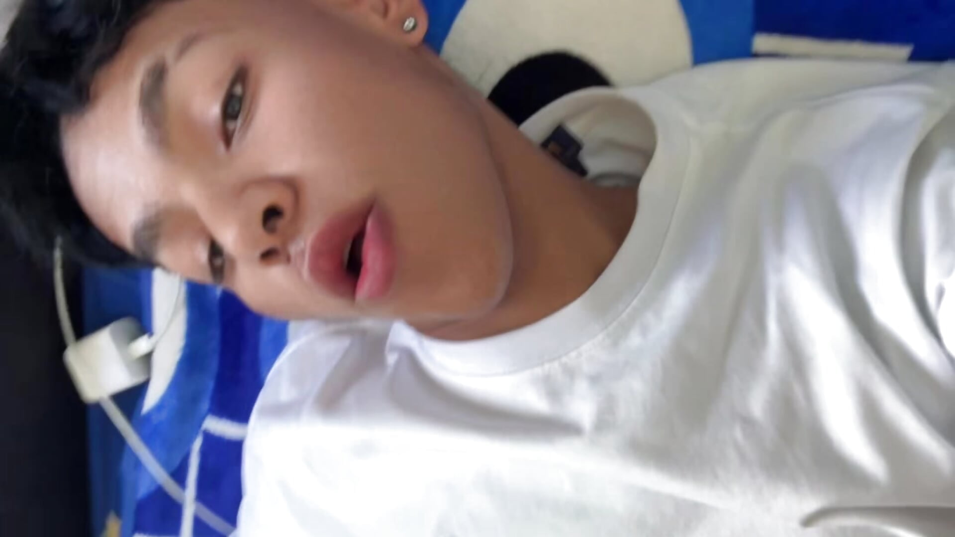 088b83b574764e20b90ddaee42c38d8a - video by bl2y cam model