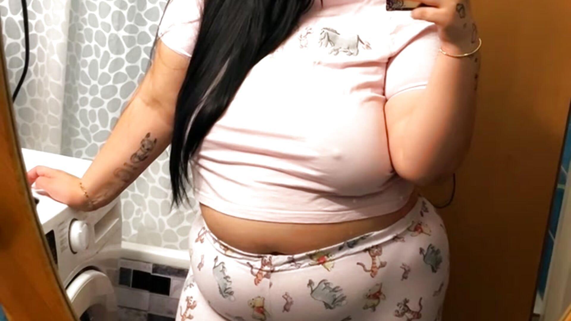 72C64DAA-75C7-41A6-A79D-0D8733E92DE8－カメラキャストのAmy_arrの動画