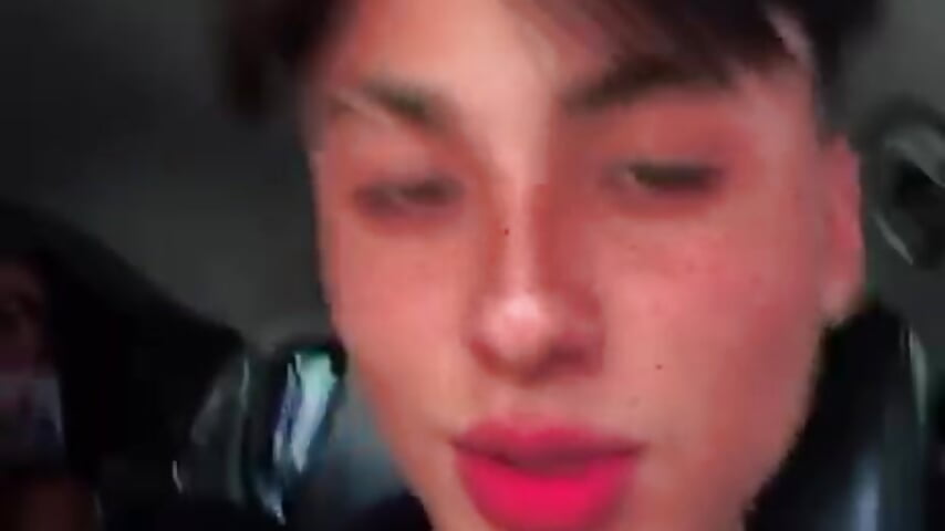 Ese bicho me tiene en una nube🤤🍆 - video by AmadeoDesanti cam model