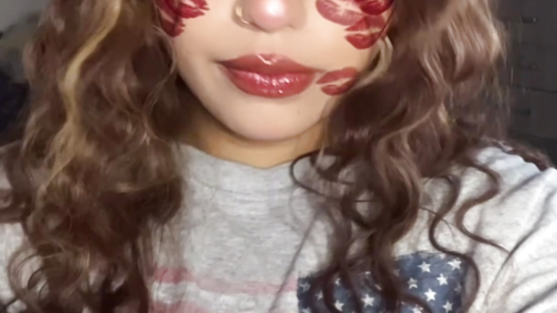 💋