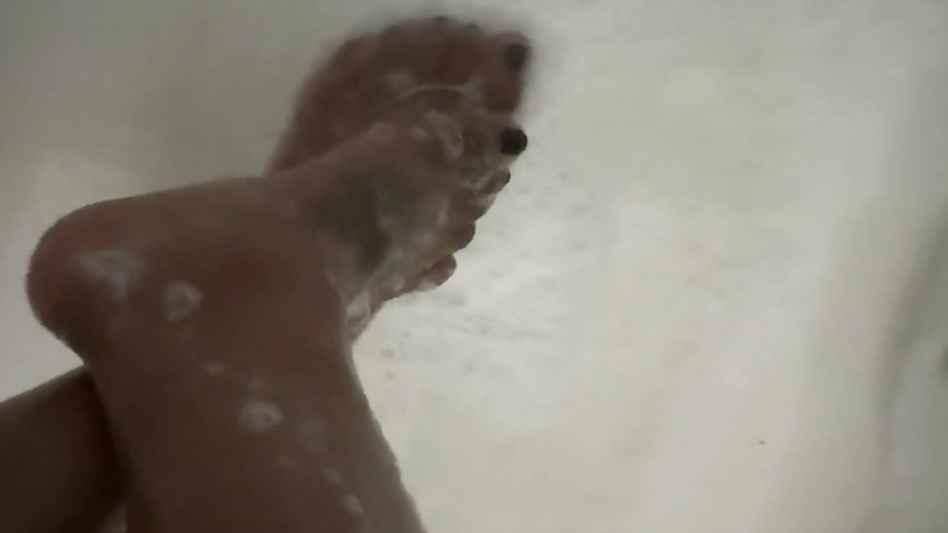 Wet - video by Starrific cam model