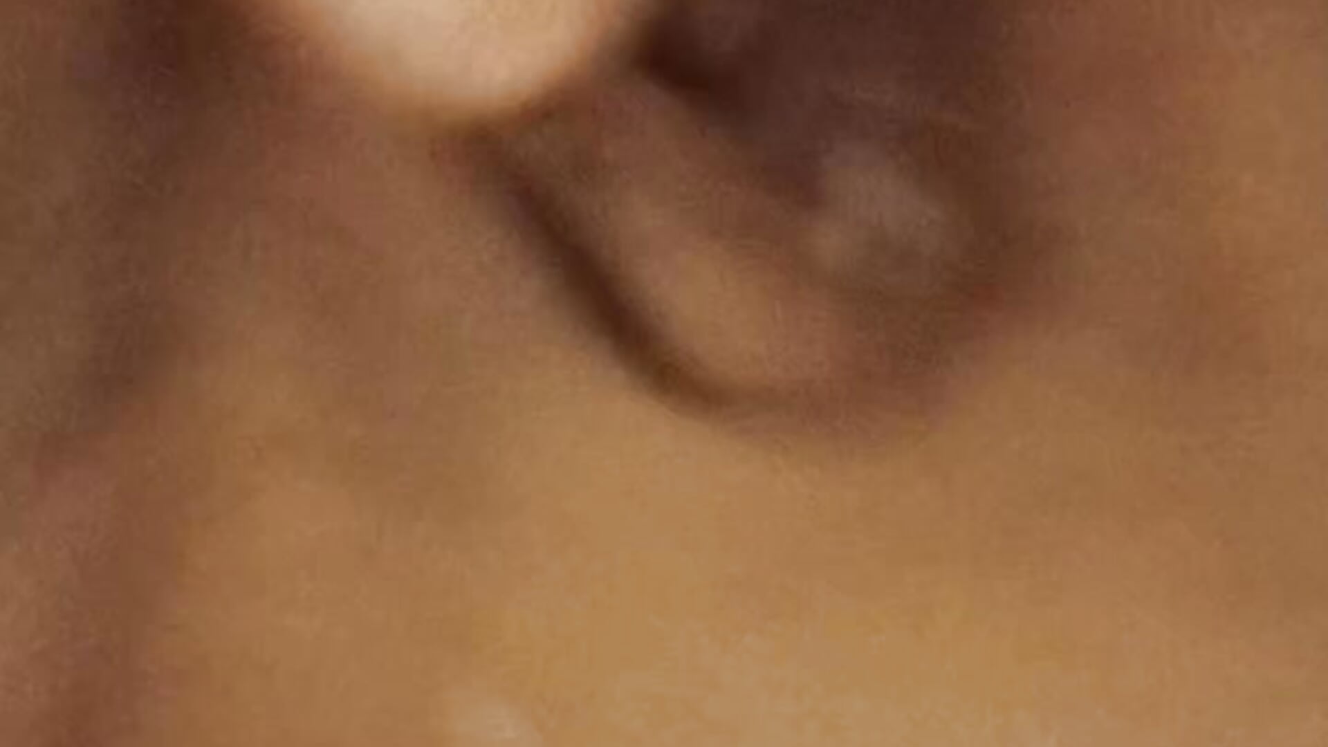 Touch me - video by beenbreeezy cam model